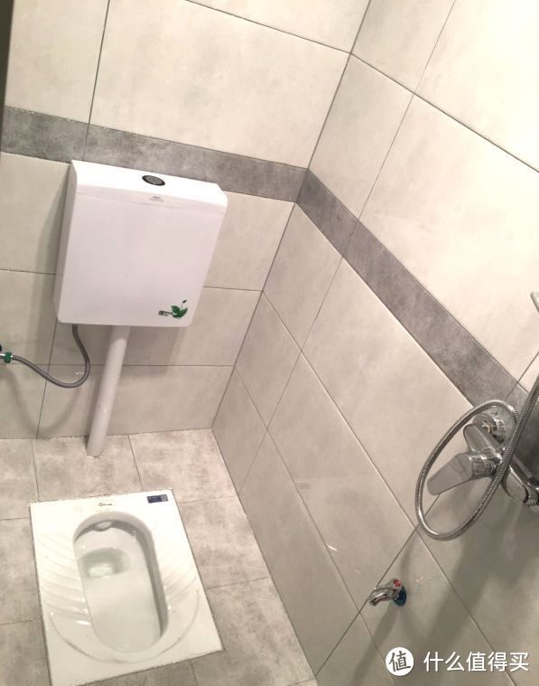 買不起別墅可以看看躍層，128㎡三室兩廳大躍層，堪稱空中別墅
