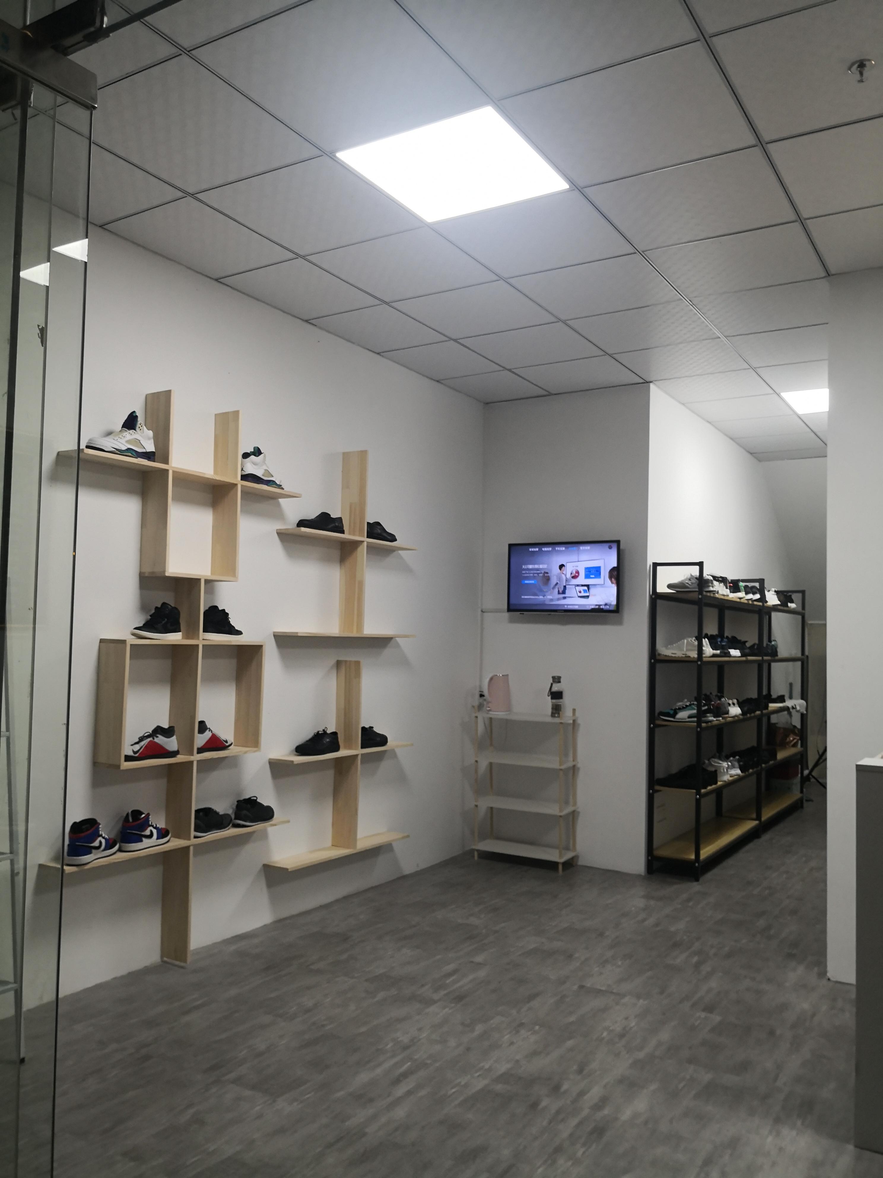 王強開一家洗鞋店創業，通過互聯網的裂變模式，成功之路分享