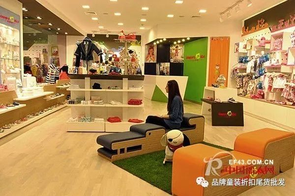 童裝店鋪裝修設計要點，怎樣裝修出特色店鋪！  品牌童裝尾貨一手貨源，幫你來裝修