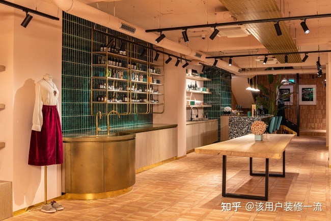 風水有關系店面那個月不適合裝修_男裝店面灰白色調裝修效果圖_杭州店面裝修